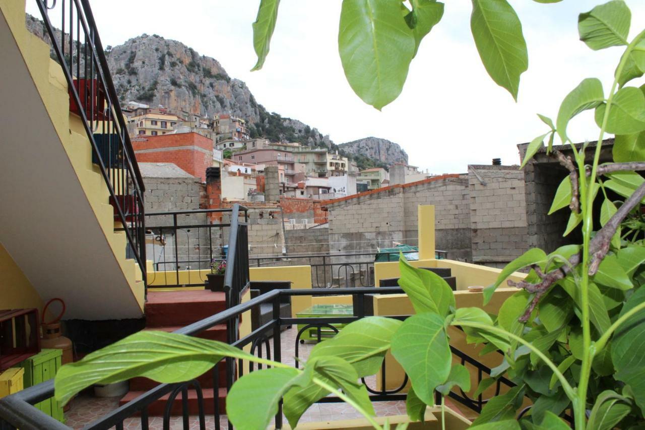 Su Campanile Hotel Baunei Bagian luar foto